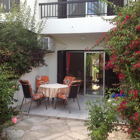 Paphos Townhouse Exterior foto